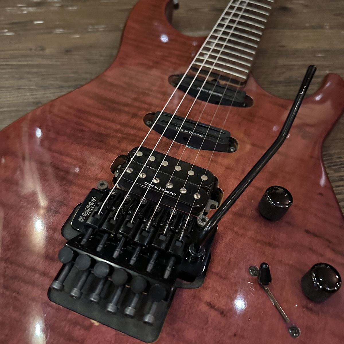 Washburn MG722 Stevie Salas Signature Model Electric Guitar（中古