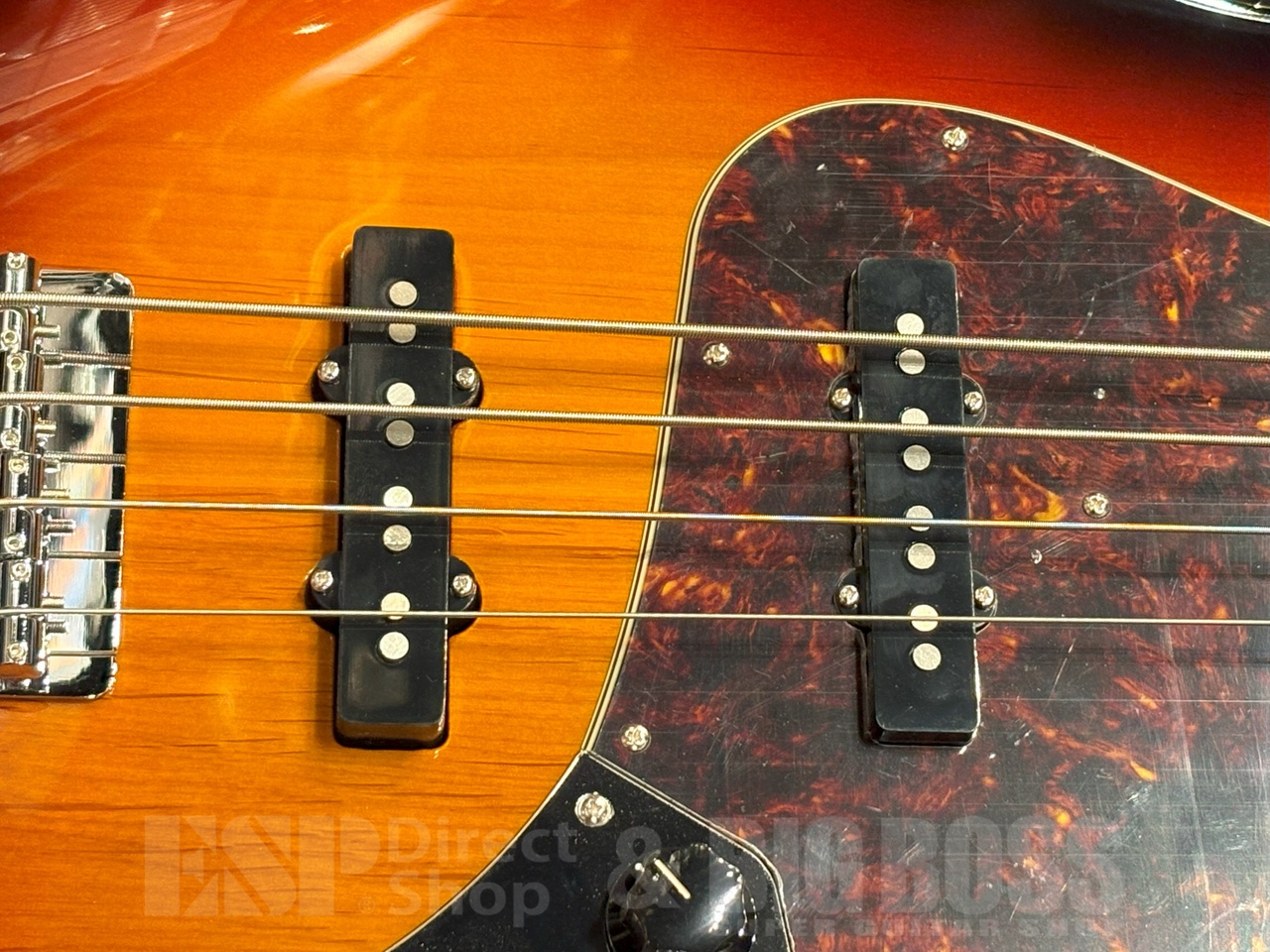 Edwards ジャズベース サンバースト ケース付き　E-JB-ALR EDWARDS E-JB-ALR 3 Tone Sunburst（新品/送料無料）【楽器検索