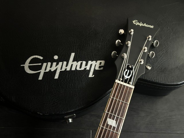 Epiphone Casino Worn Olive Drab ハードケース付き 限定品（中古