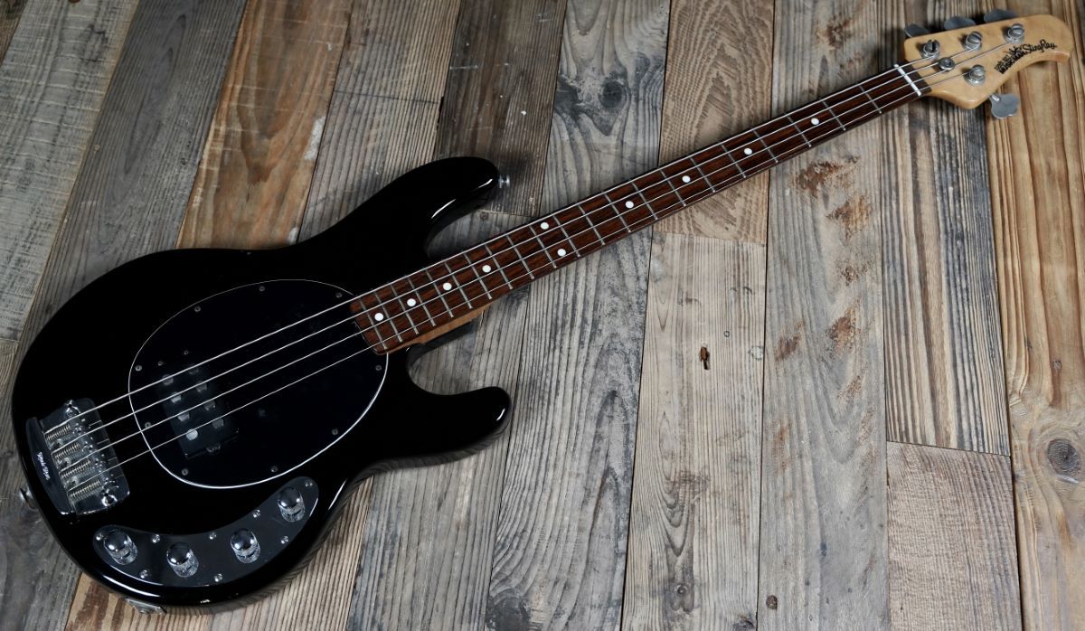 MUSIC MAN Stingray 3EQ H Black（中古/送料無料）【楽器検索デジマート】