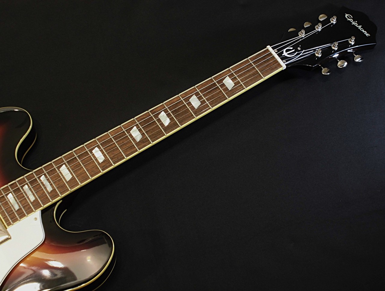 Epiphone Casino Vintage Sunburst P90新品同様 Epiphone Casino Vintage Sunburst エレキギター フルアコ カジノ