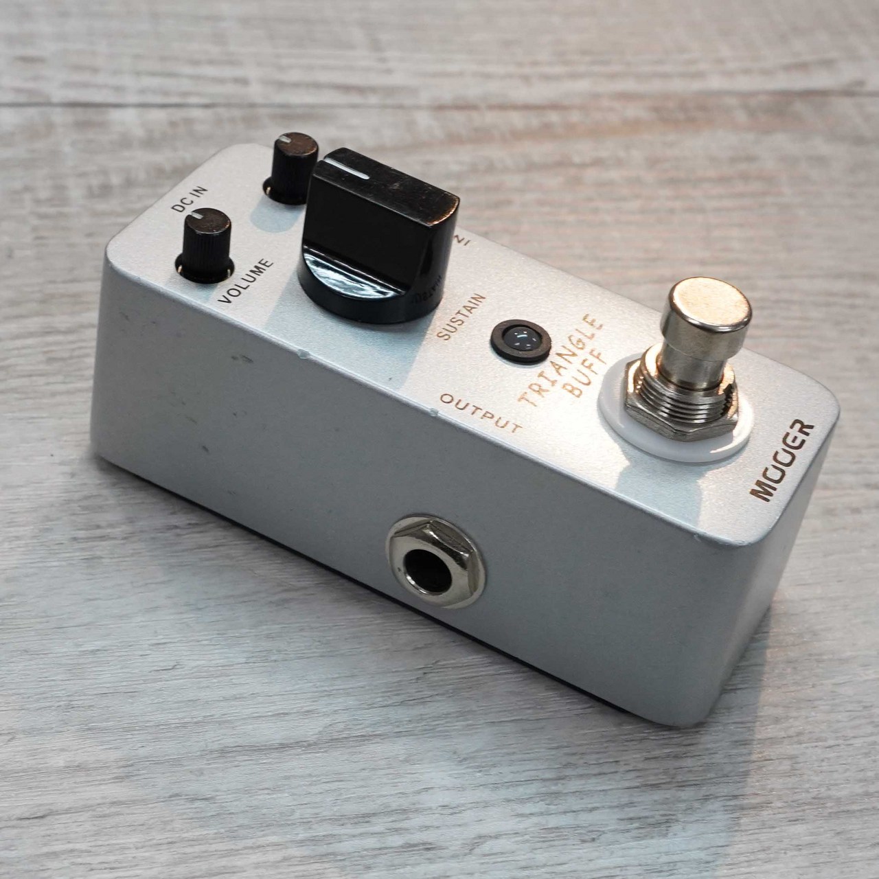 MOOER TRIANGLE BUFF ギターエフェクター MOOER(ムーアー)Triangle Buff ファズのレビュー！