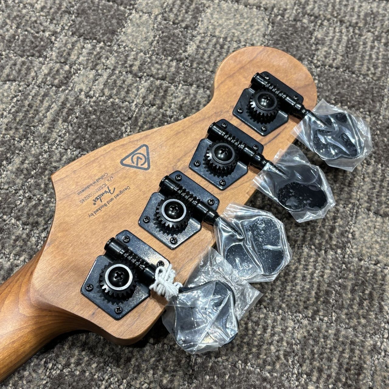 ベース SQUIER Contemporary Active PrecisionBass Squier by Fender Contemporary Active Precision Bass PH V Black 5弦