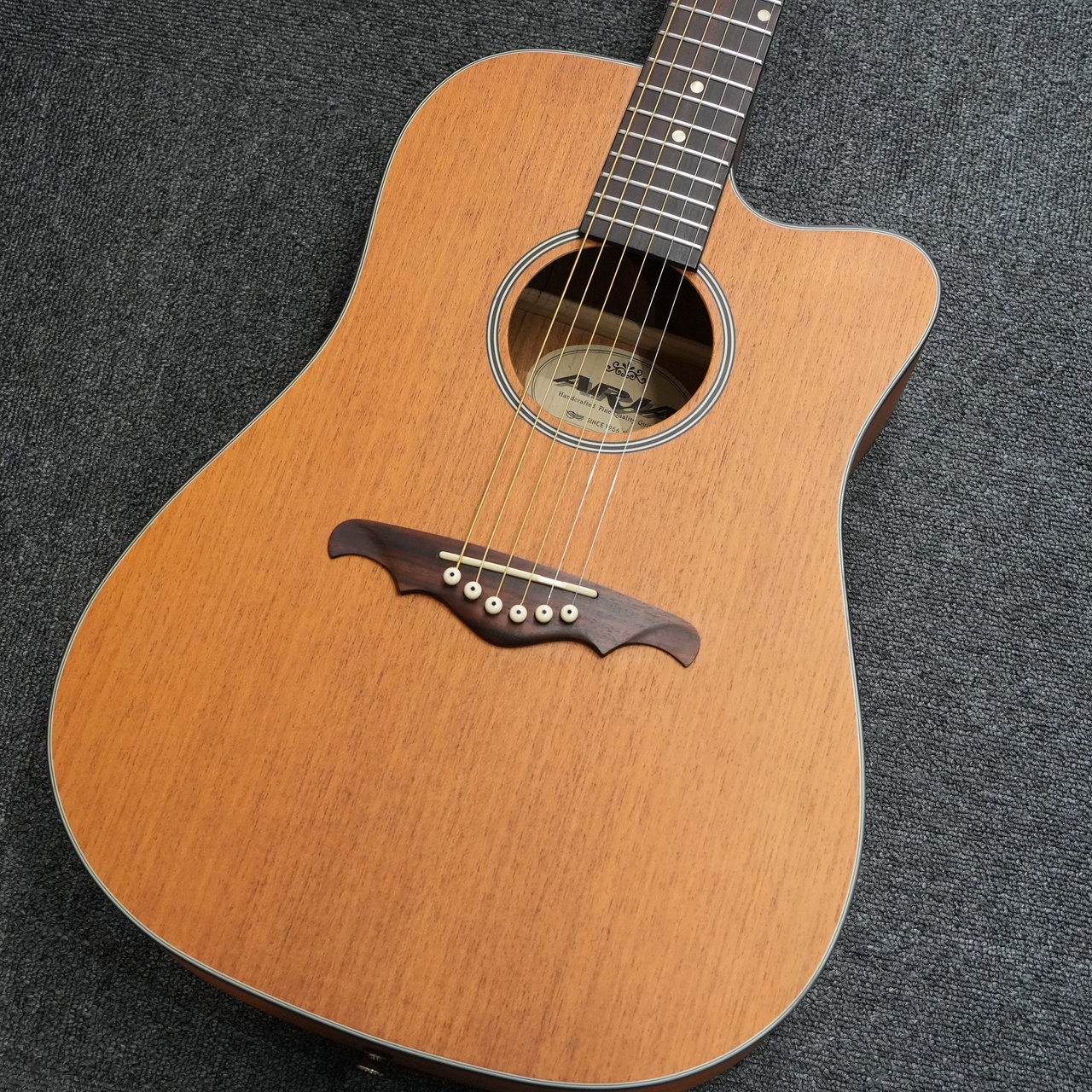 ARIA AW-200 3/4 珍しい3/4サイズのアコースティックギター（中古