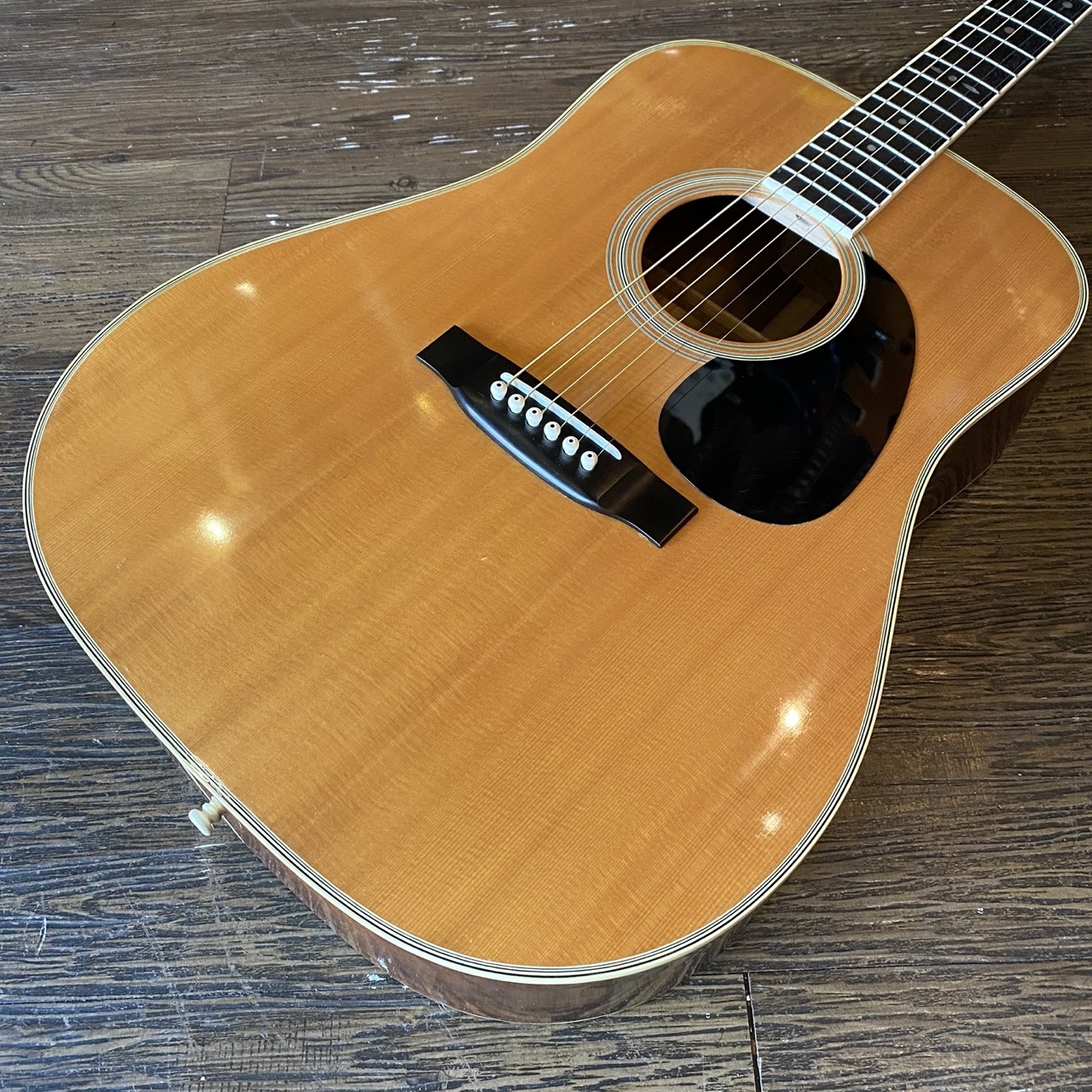単板　東海楽器　CATS EYES TCE-30『Martin新品弦交換済み』 東海楽器 CATS EYES TCE-30『Martin新品弦交換済み』 単板 東海