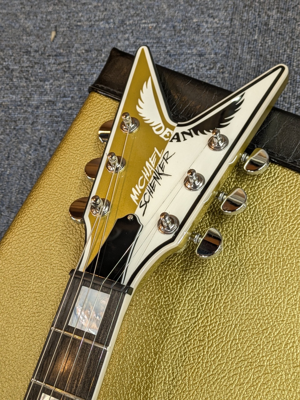 DEAN USA Michael Schenker ハードケース付き DEAN DEAN USA Michael Schenker 50th Anniversary【店頭未展示品