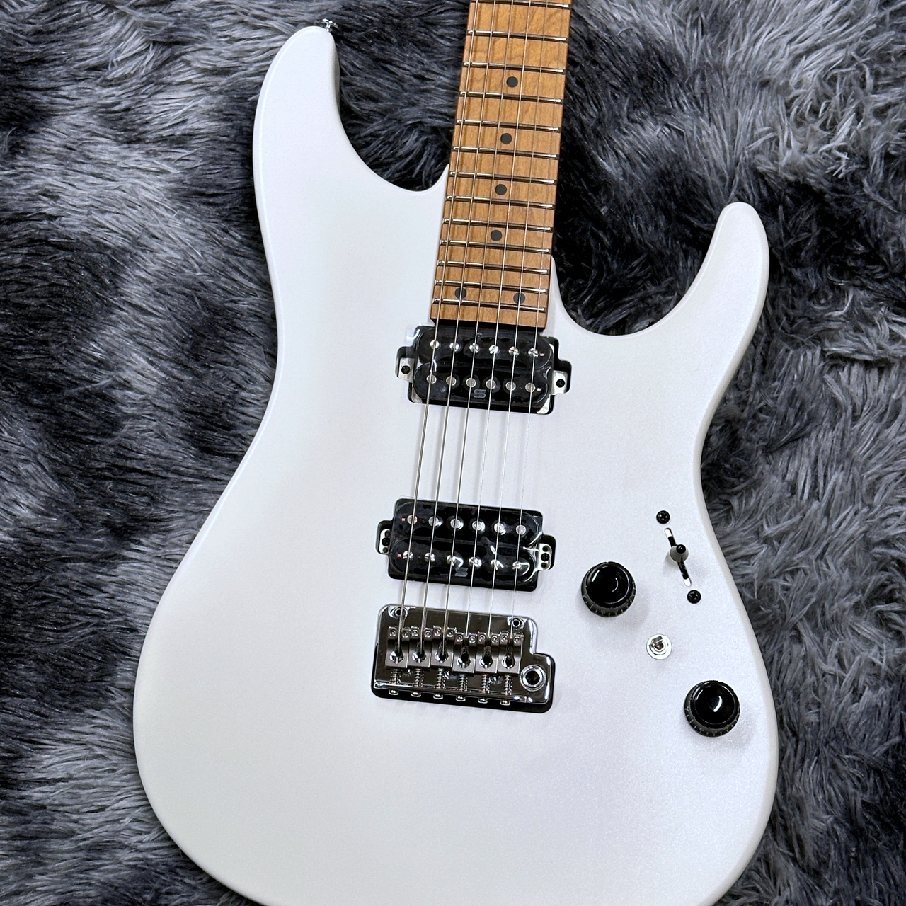 【美品】Ibanez az2402 エレキギター ホワイト 求めるサウンドを実現】AZ2402 - Pearl White Flat - 【NEW
