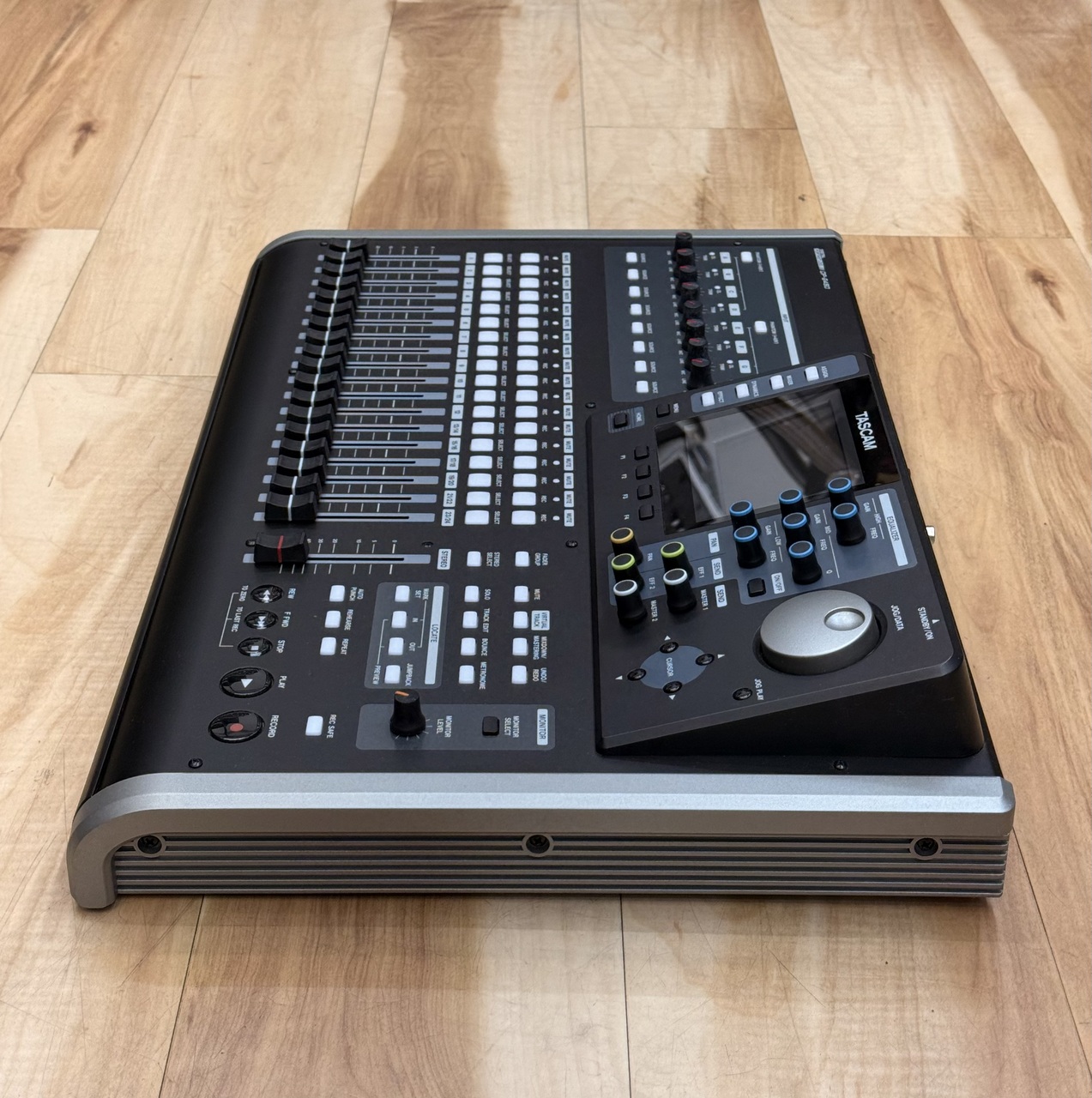 Tascam DP-24SD 24track SD/SDHC MTR（中古）【楽器検索デジマート】