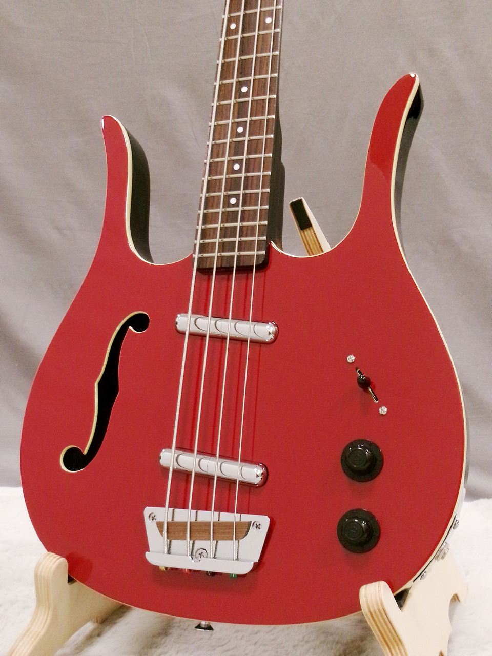 Danelectro RED HOT LONGHORN BASS（新品）【楽器検索デジマート】