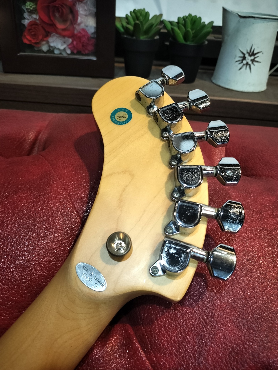 FERNANDES ULTRAMAN-ZO UBB(ULTRAMAN BROTHERS BAND )（中古）【楽器