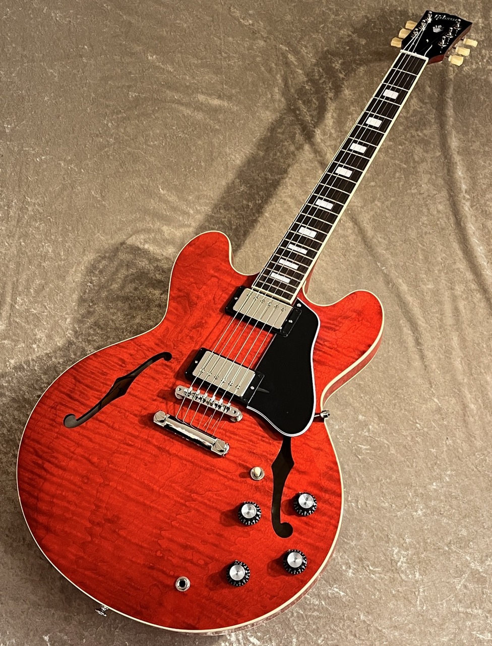 Gibson 【NEW】 ES-335 Figured Sixties Cherry sn221650334