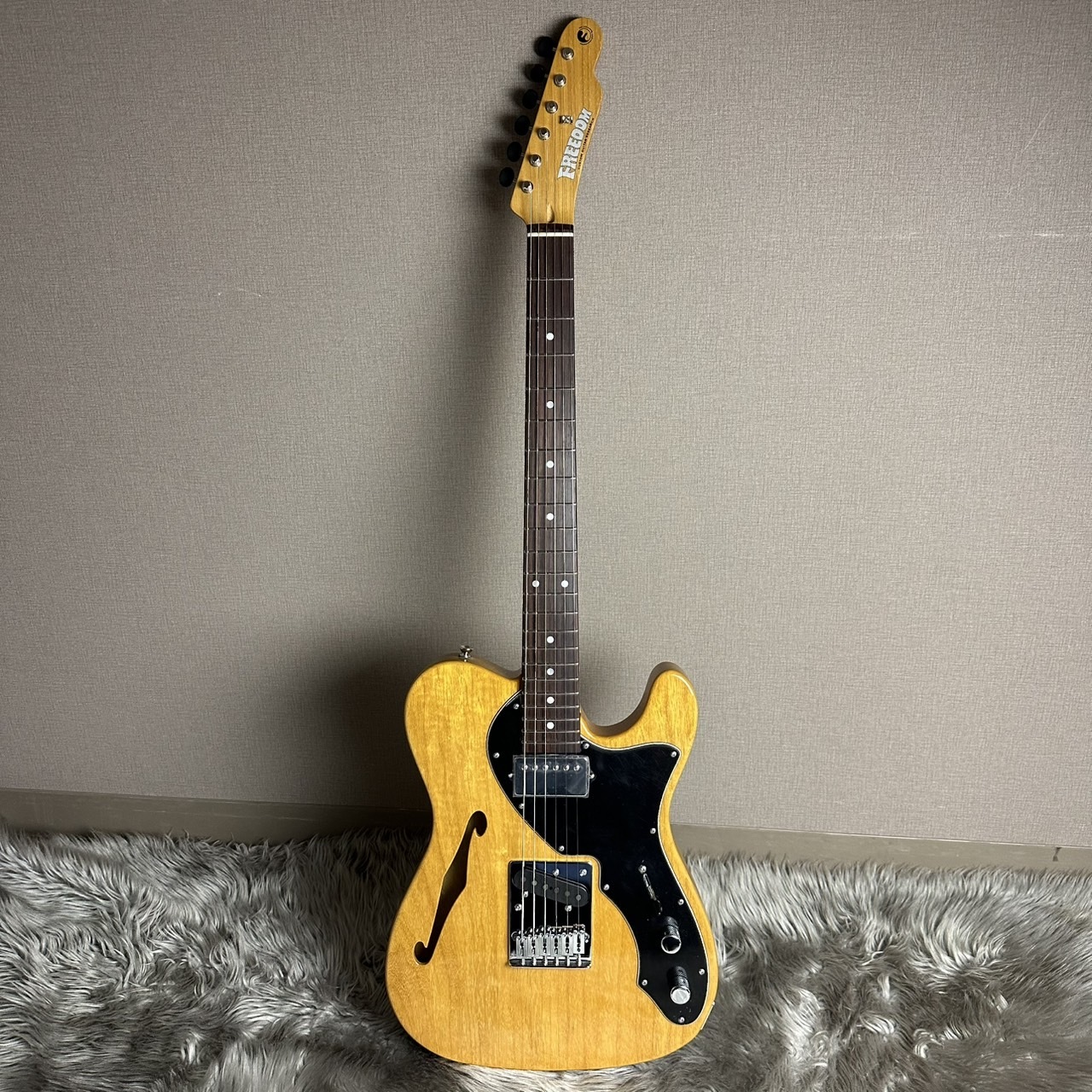 FREEDOM CUSTOM GUITAR RESEARCH TE Pepper Semi Solid / Korina