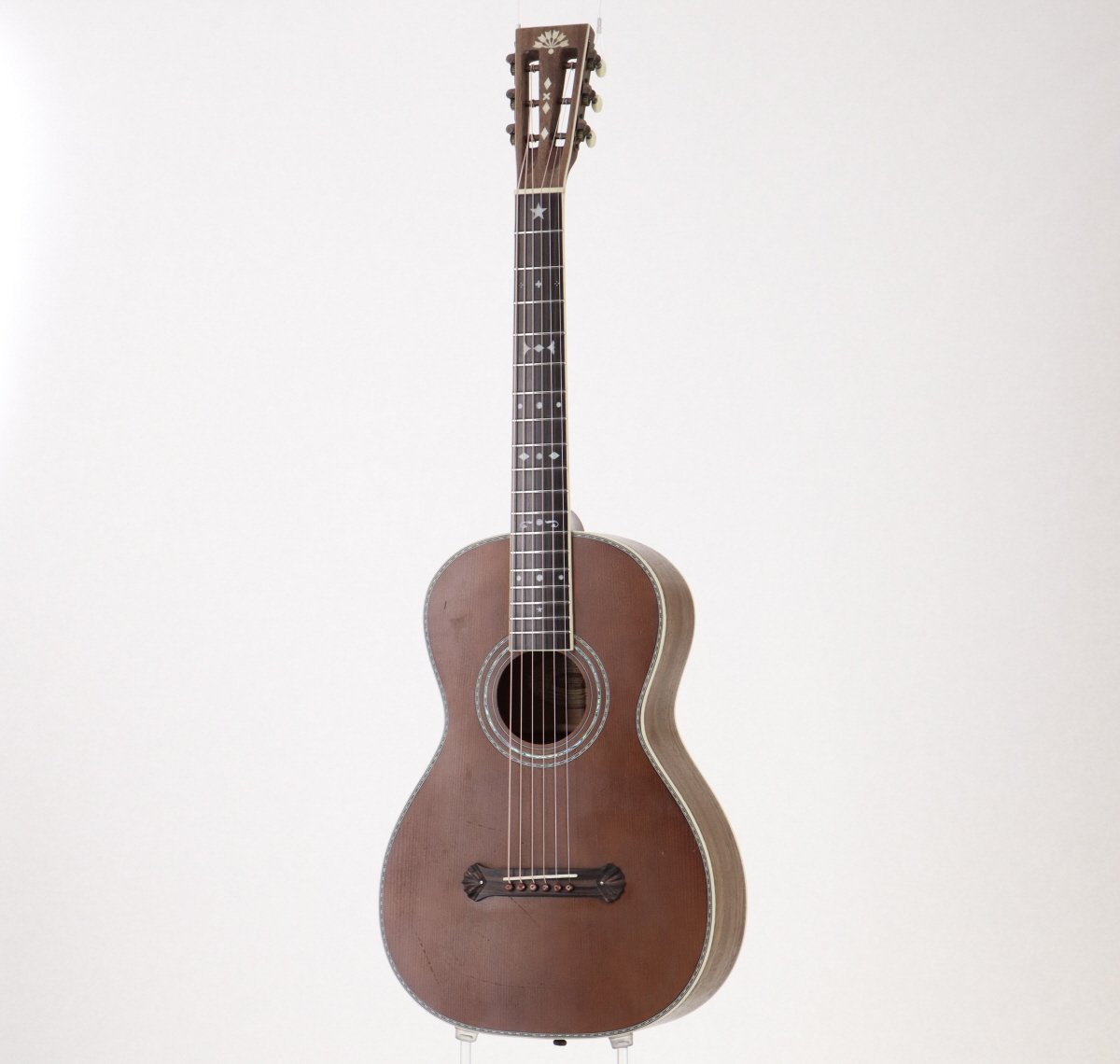 美品 WASHBURN ワッシュバーン アコースティックギター 純正ハードケース 数回使用美品鍵書類付 Washburn 高級アコースティックギター