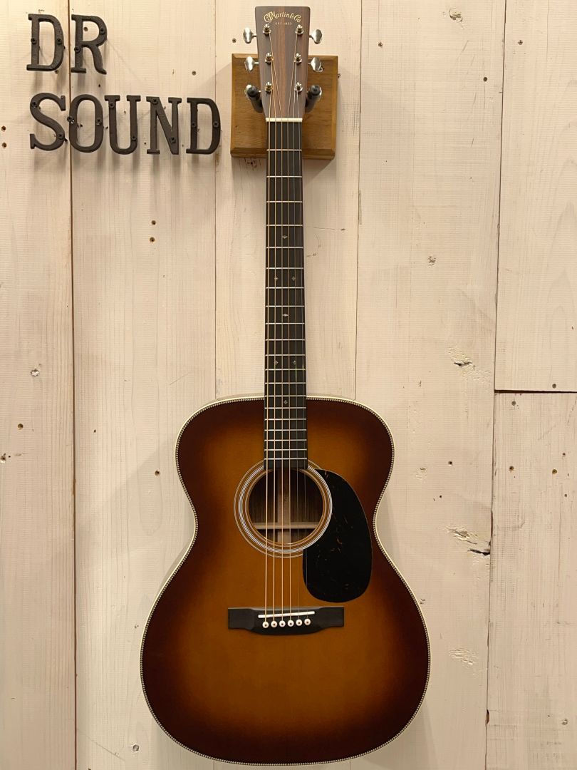 Martin 【新春初売り大バーゲン】2024年製 000-28 Ambertone ♯2923465