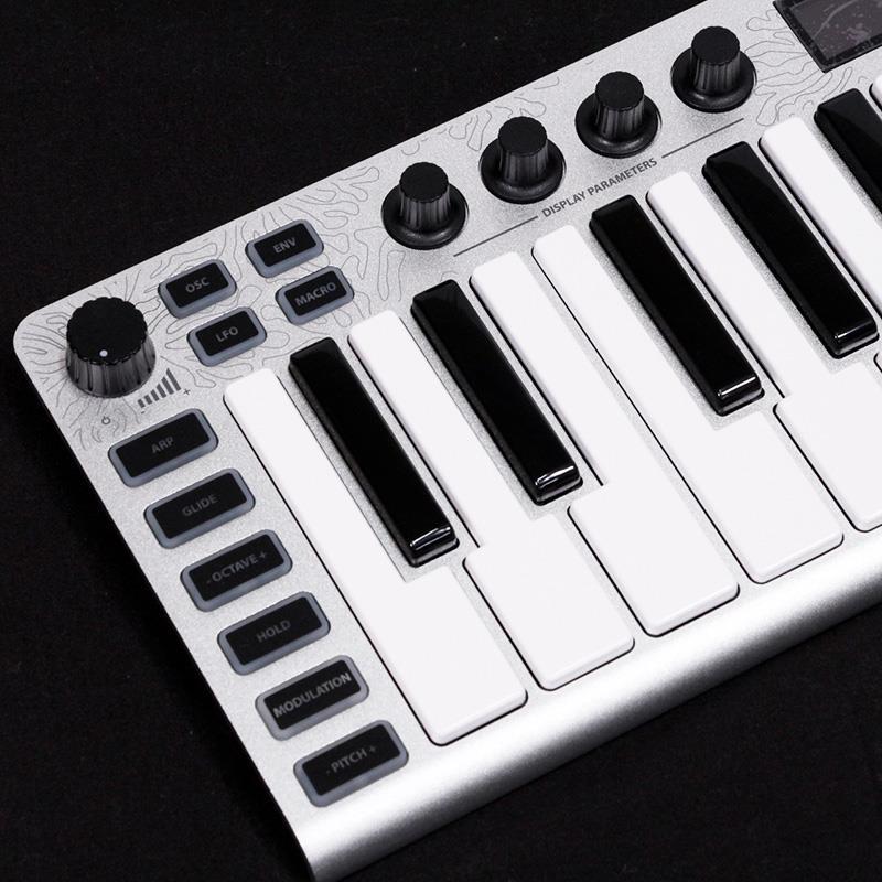 ESI USED 中古 Xsynth 新品同様 美品（中古/送料無料）【楽器