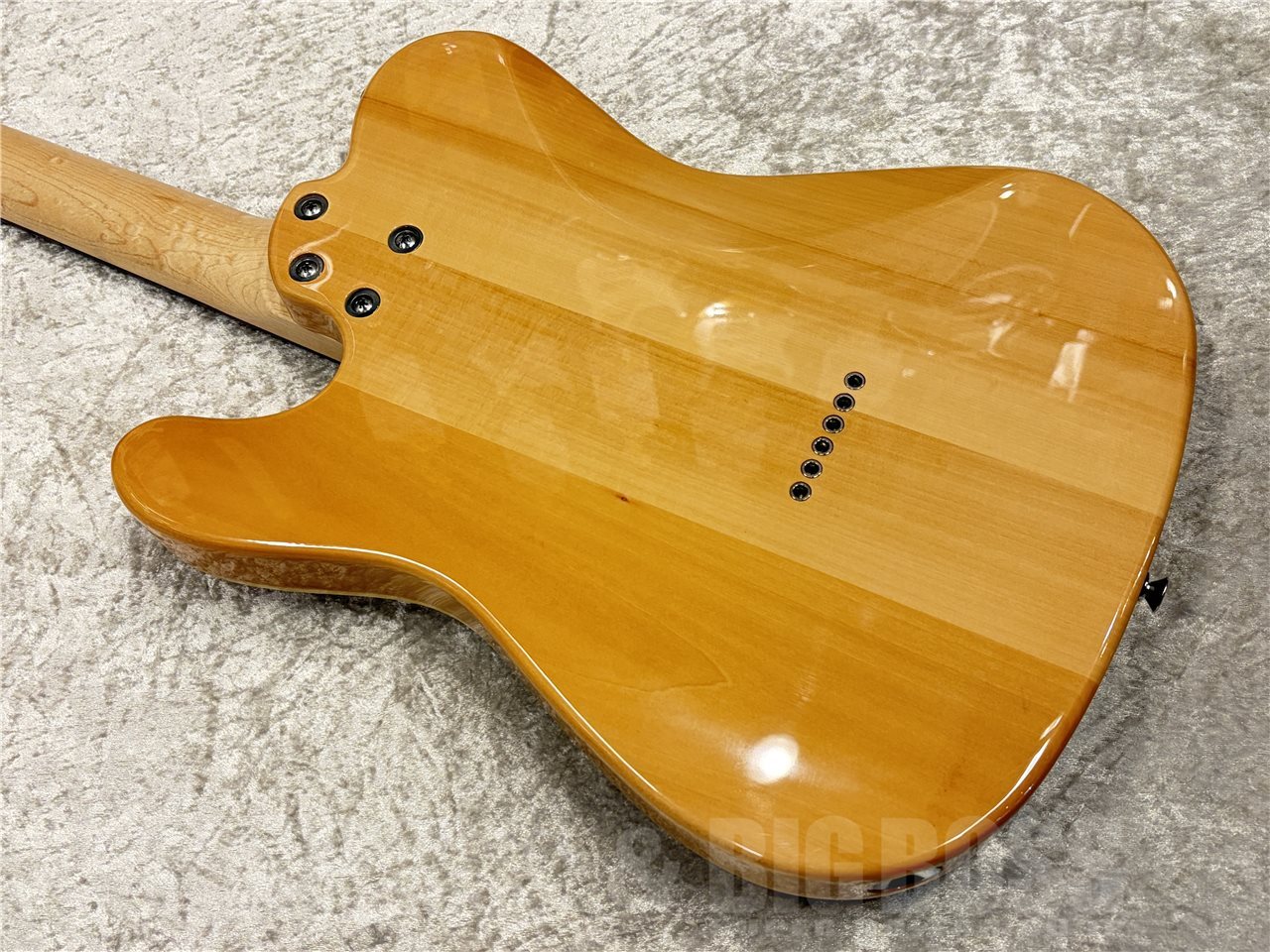 Aria Pro II 615-AE200【Yellow Gold】（新品/送料無料）【楽器検索