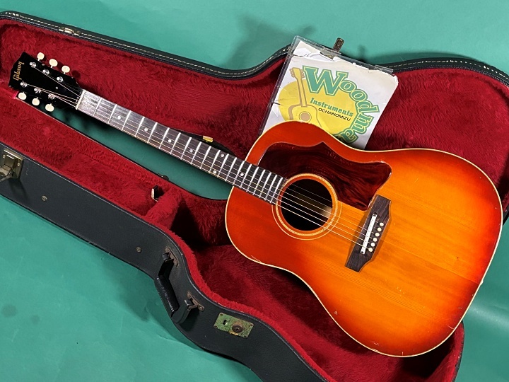 Gibson J-45用ヴィンテージオリジナルハードケース（1960〜70年代）