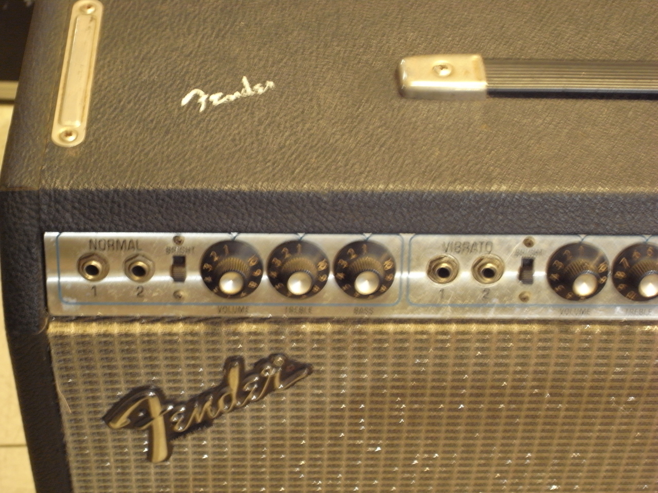 Fender VIBROLUX REVERB (1979)（ビンテージ）【楽器検索デジマート】