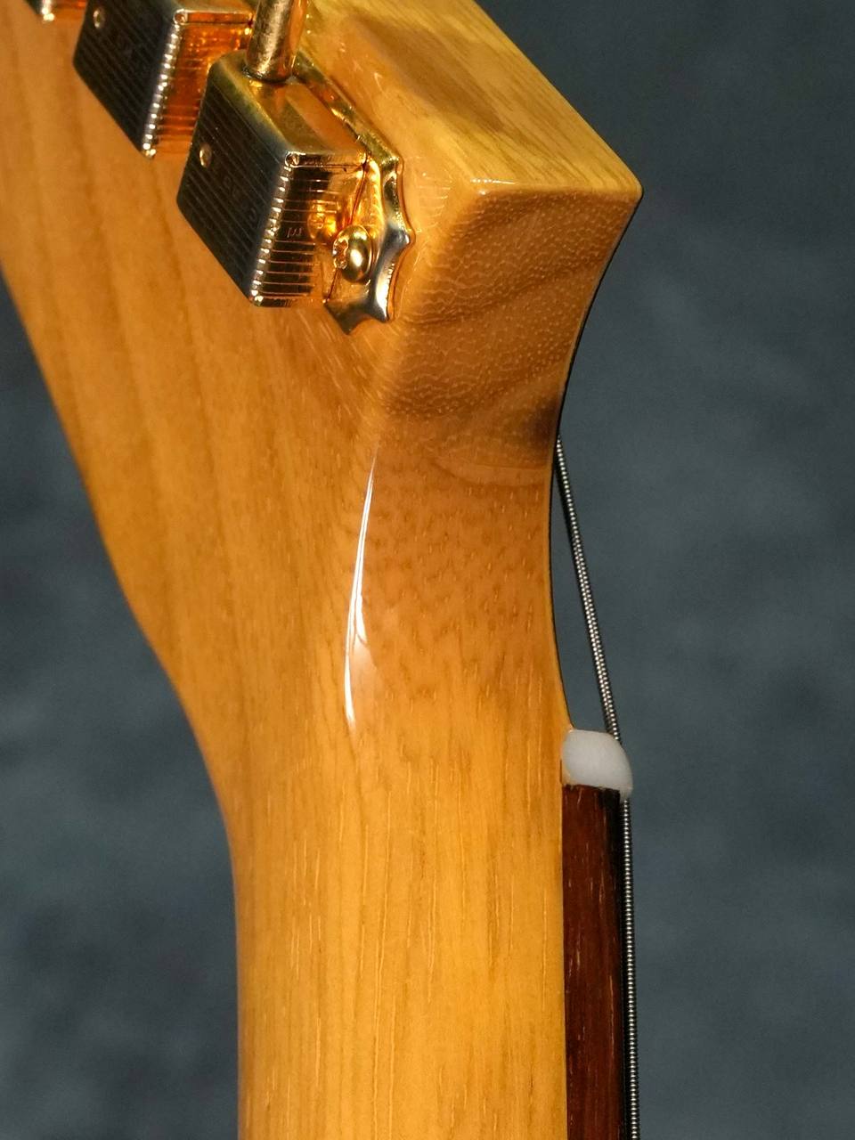 ヴィンテージ   ギター　本体 Gibson Custom Shop 1958 Kotina Explorer Reissue Natural White