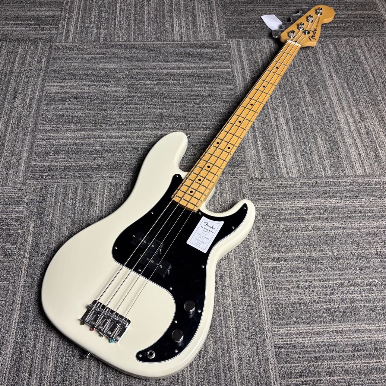 Fender Standard Precision Bass Olympic White エレキベース
