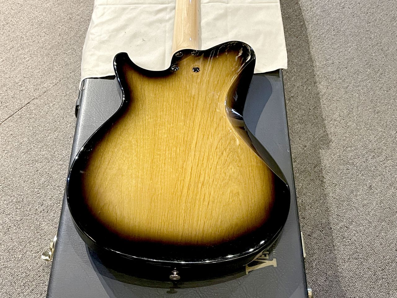 即発送 ARIA The Ventures Model 2000 VF-D1 ARIA The Ventures Model 2000 VF-D1（中古）【楽器検索デジマート】