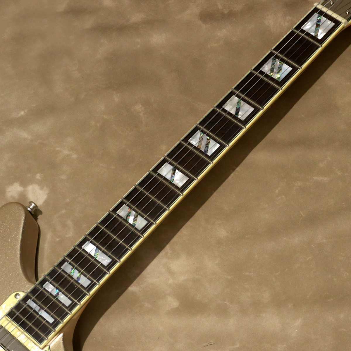 D'Angelico Deluxe Series Deluxe Bedford SH Desert Gold（新品/送料