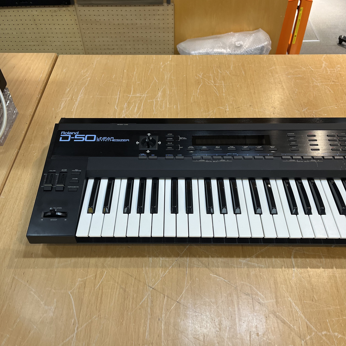 【値下げしました】Roland D-50 シンセサイザー（完動品） 中古】 Roland / D-50 【御茶ノ水本店】【4/24 値下げ