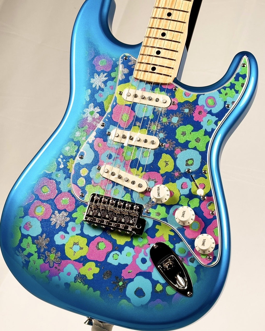 Fender Made in Japan Limited Stratocaster -Blue Flower