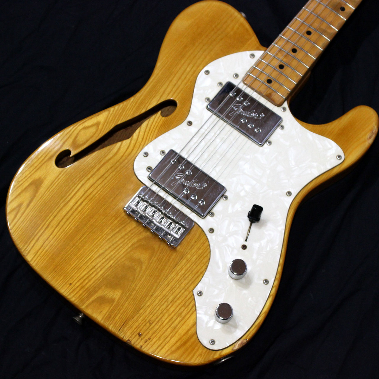Fender Japan TN 72-70 Telecaster Thinline 1980年代製です（中古