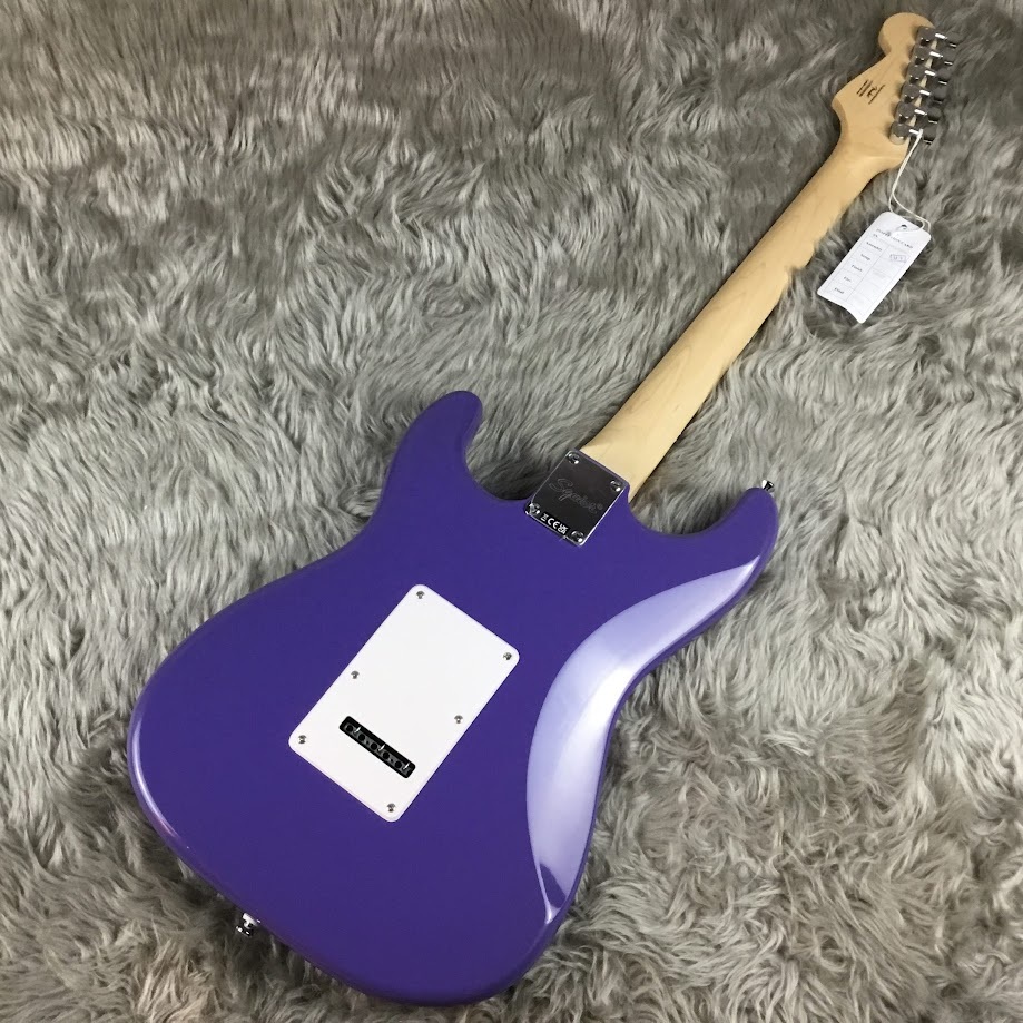 ストラトキャスタータイプ エレキギター 紫色ピックガード ストラトキャスタータイプ エレキギター 紫色ピックガード ストラト