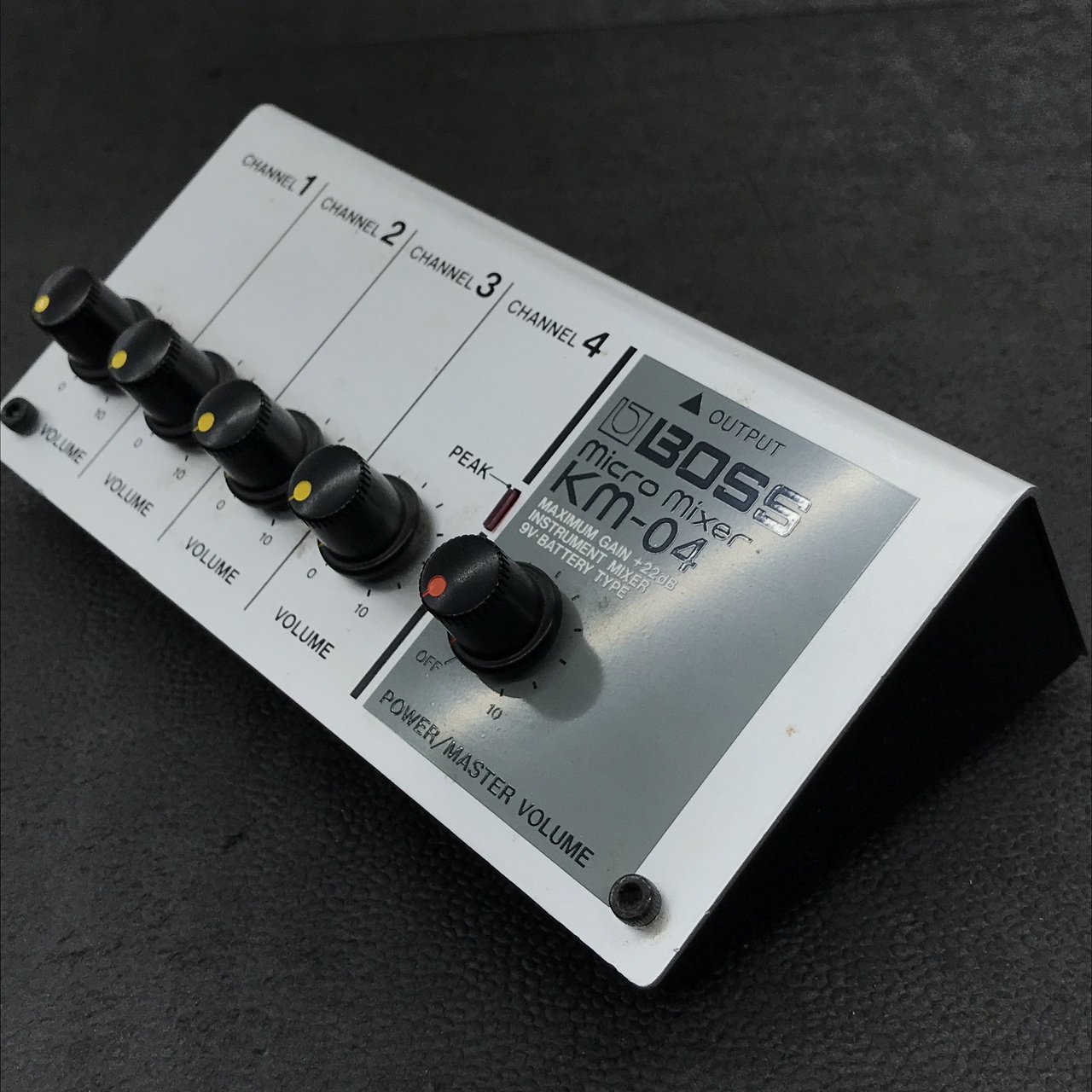 BOSS KM-04 アナログミキサー 4チャンネル BOSS KM-04 アナログ