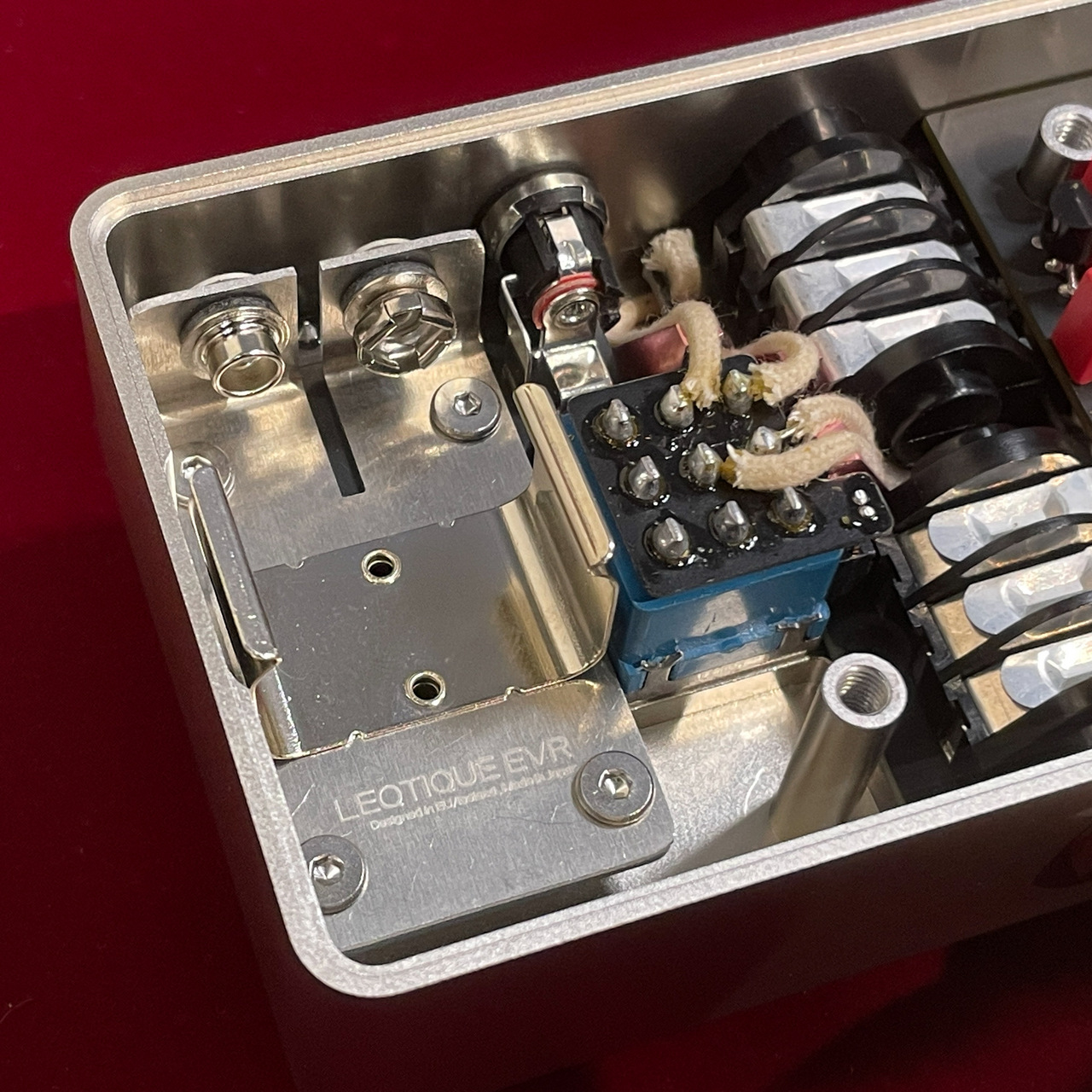 LEQTIQUE EVR RFD (Rather Fiðla Drive) 