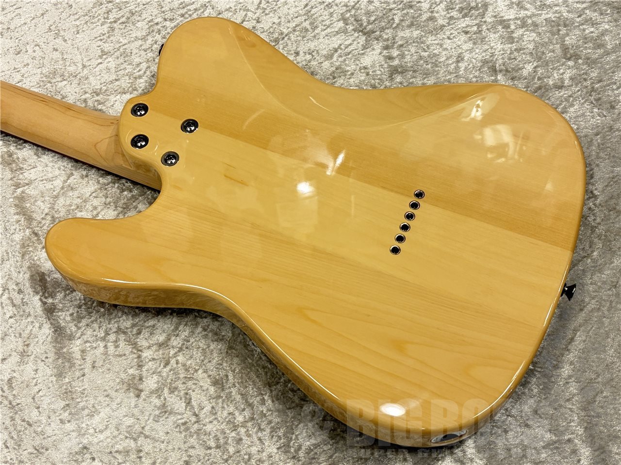 Aria Pro II 615-AE200【Yellow Gold】（新品/送料無料）【楽器検索