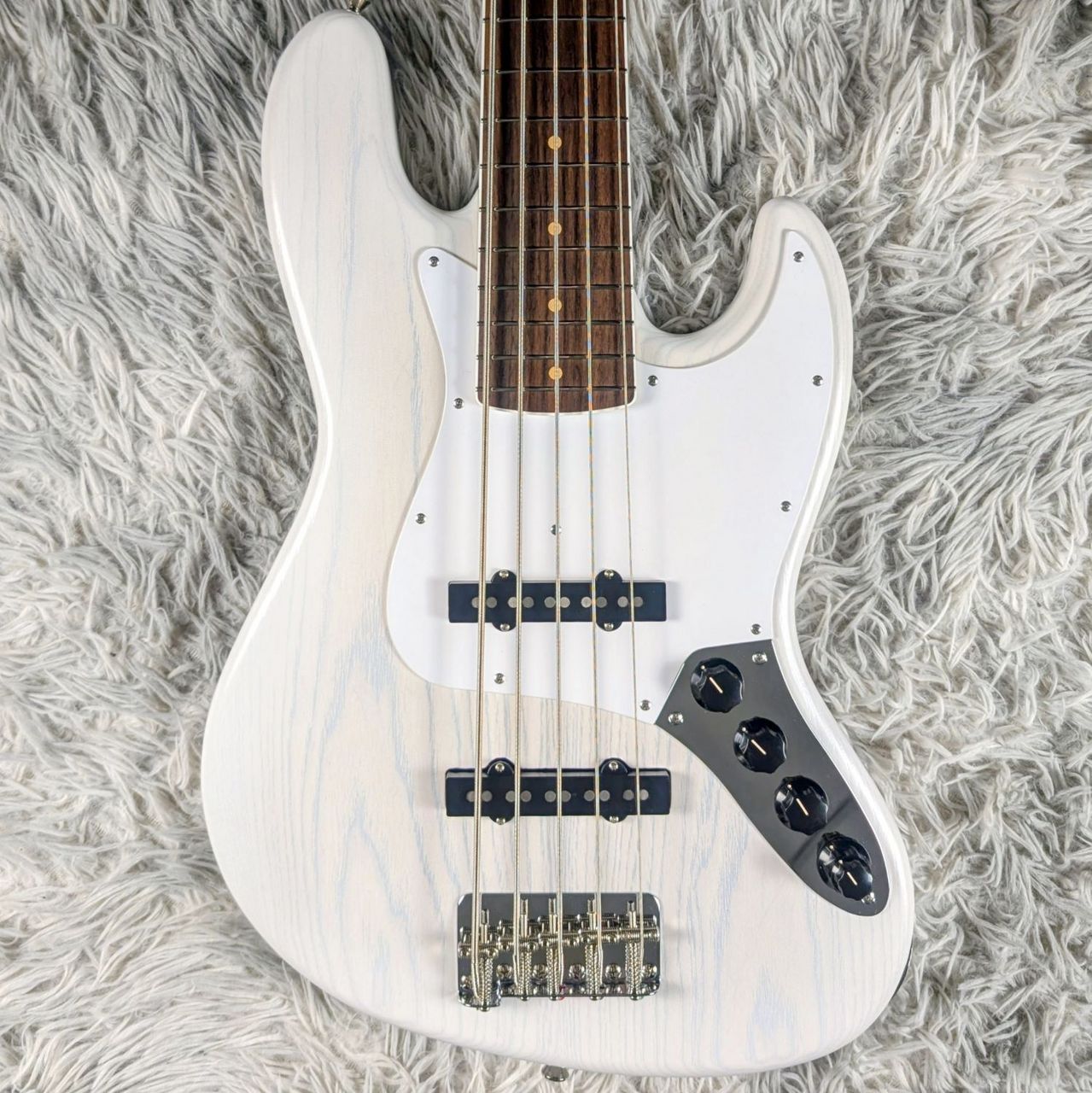 ベース Freedom Custom Guitar Wild Stomp (White) FREEDOM CUSTOM GUITAR RESEARCH C.S. Retro Series JB 5st Active