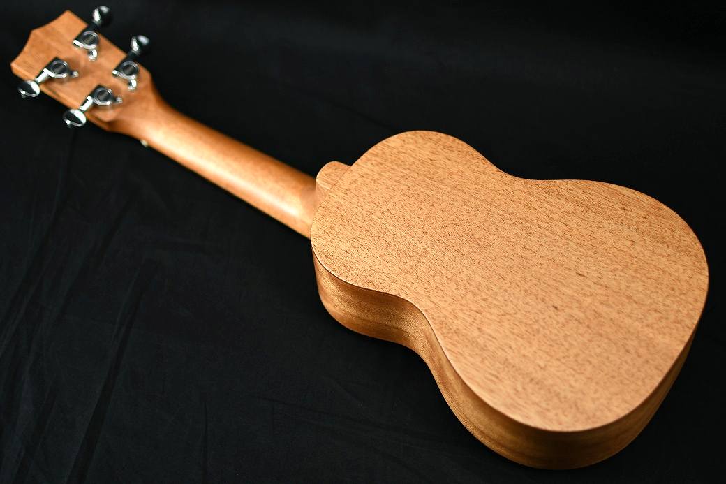 Uma Ukulele UK-05SS Soprano（新品）【楽器検索デジマート】