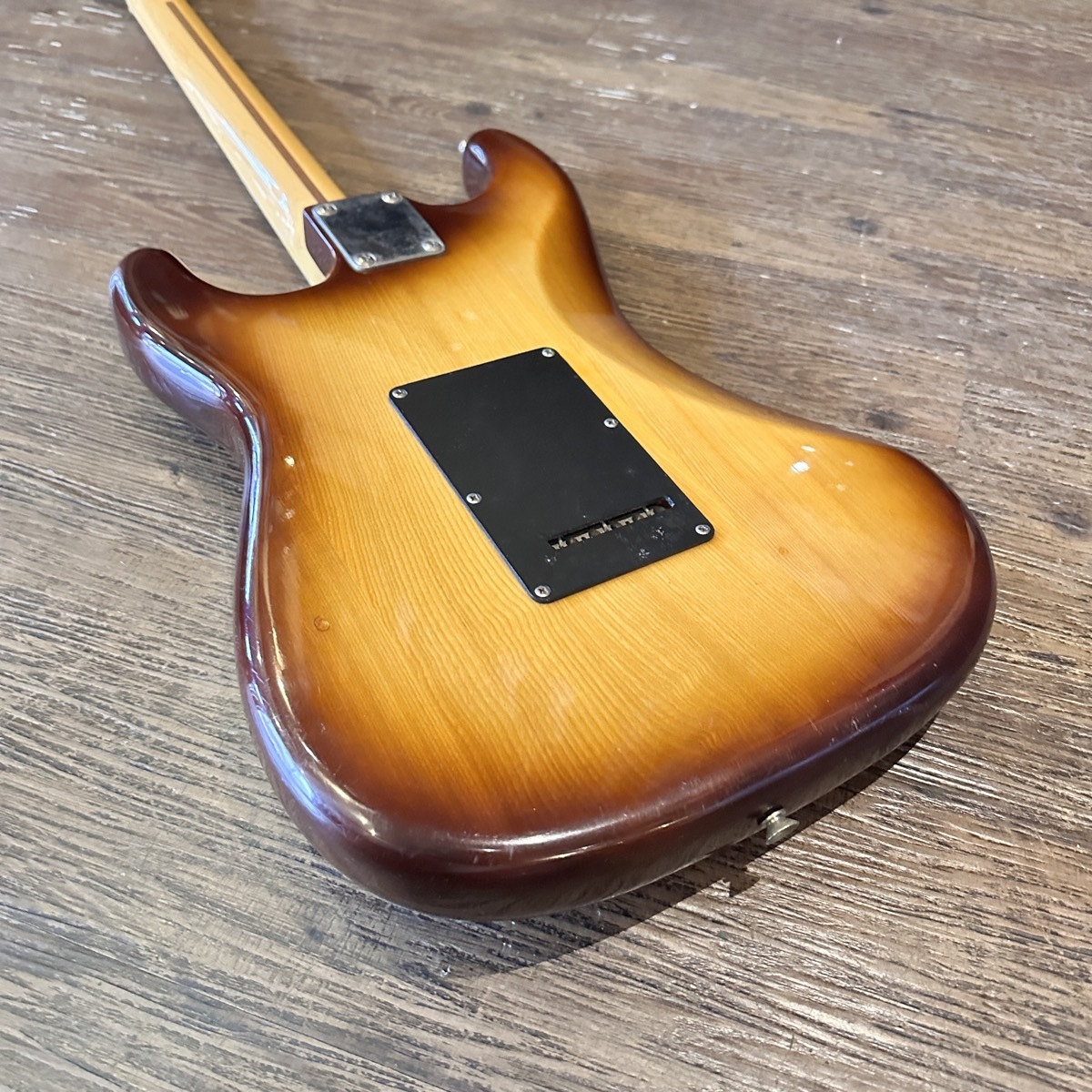 【ビンテージ】Fernandes FST 60 石ロゴ FERNANDES FST-60 5桁シリアル 1970年代 石ロゴ Electric Guitar（中古