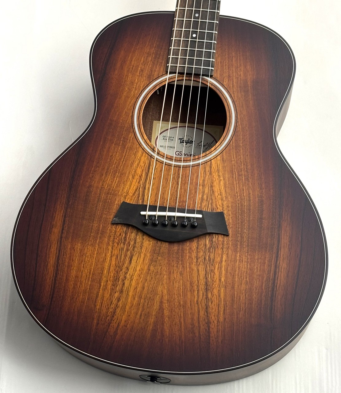 Taylor GS Mini-e Koa Plus【オールコアボディ!】【上位モデルと同じプリアンプ搭載!】（新品）【楽器検索デジマート】