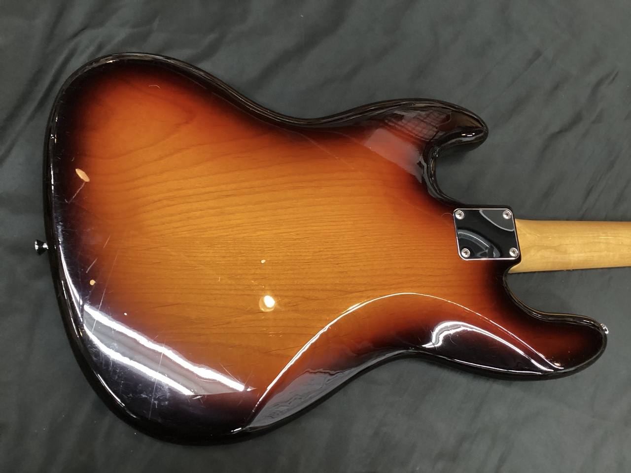 Edwards ジャズベース サンバースト ケース付き　E-JB-ALR EDWARDS （エドワーズ） E-JB-ALR 【Black】 福岡店 - 【ESP直営