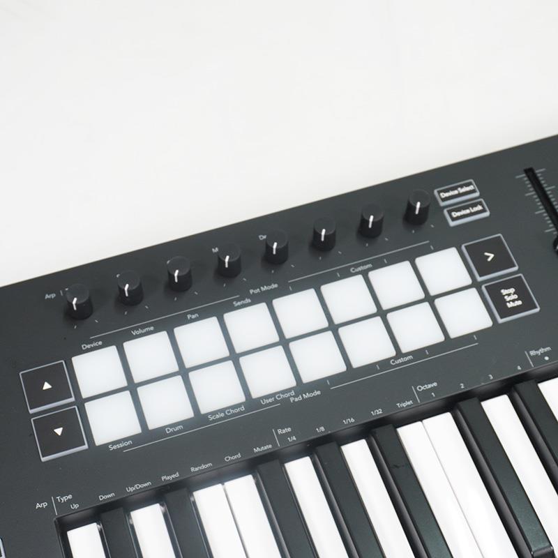 Novation USED 中古 Launchkey 49 MK3 (ノベーション)(MIDIキーボード