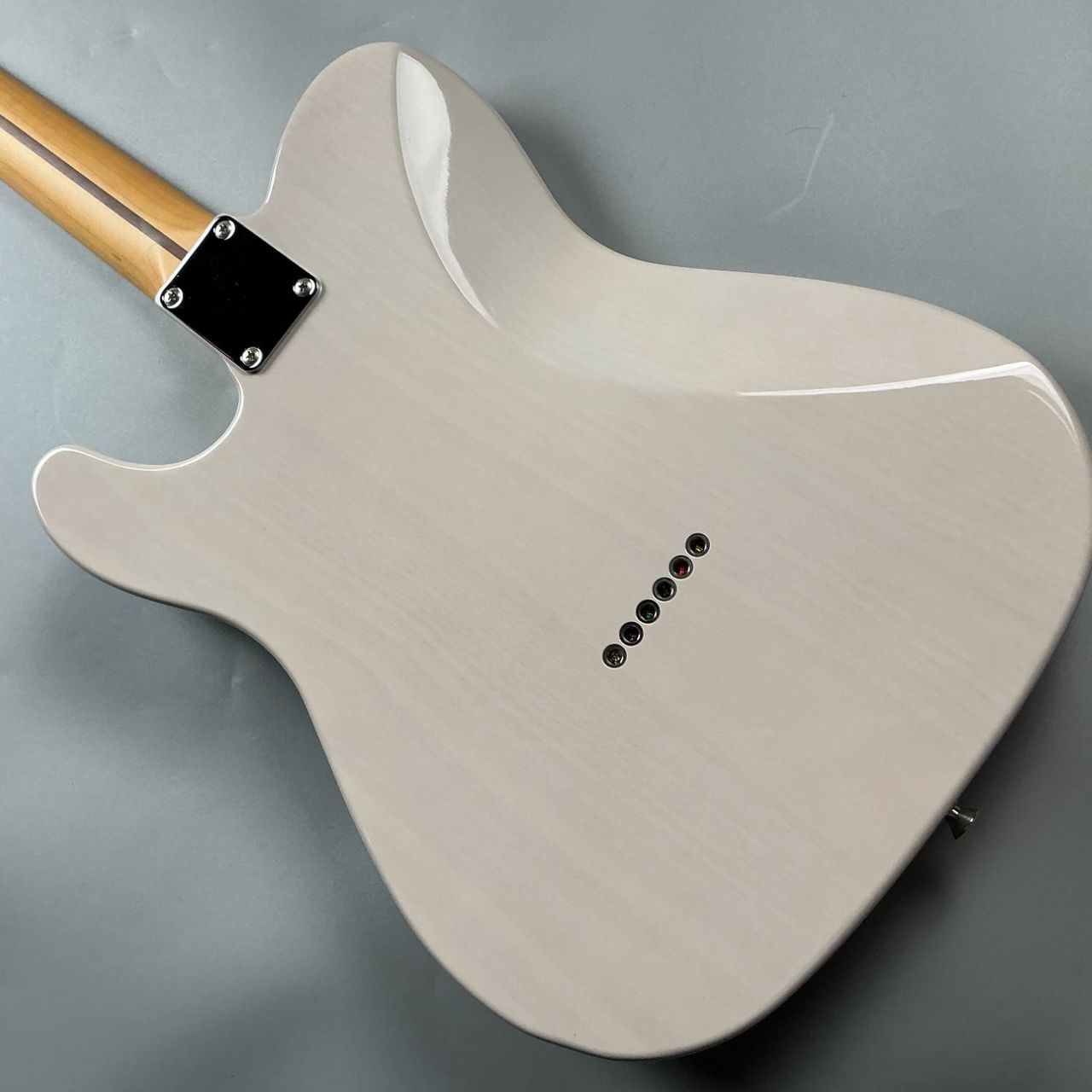 チップとデール エレキベース ホワイト【傷あり】 Fender Made in Japan Hybrid II Telecaster US Blonde 【訳有り