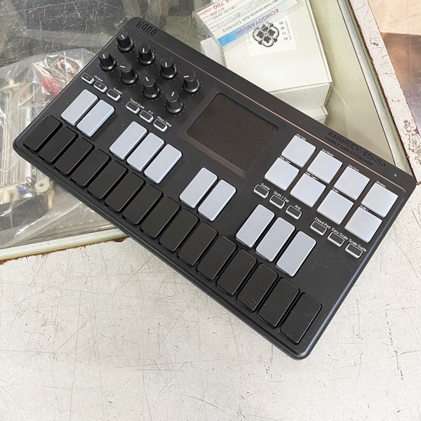 KORG nanoKEY Studio モバイルMIDIキーボード