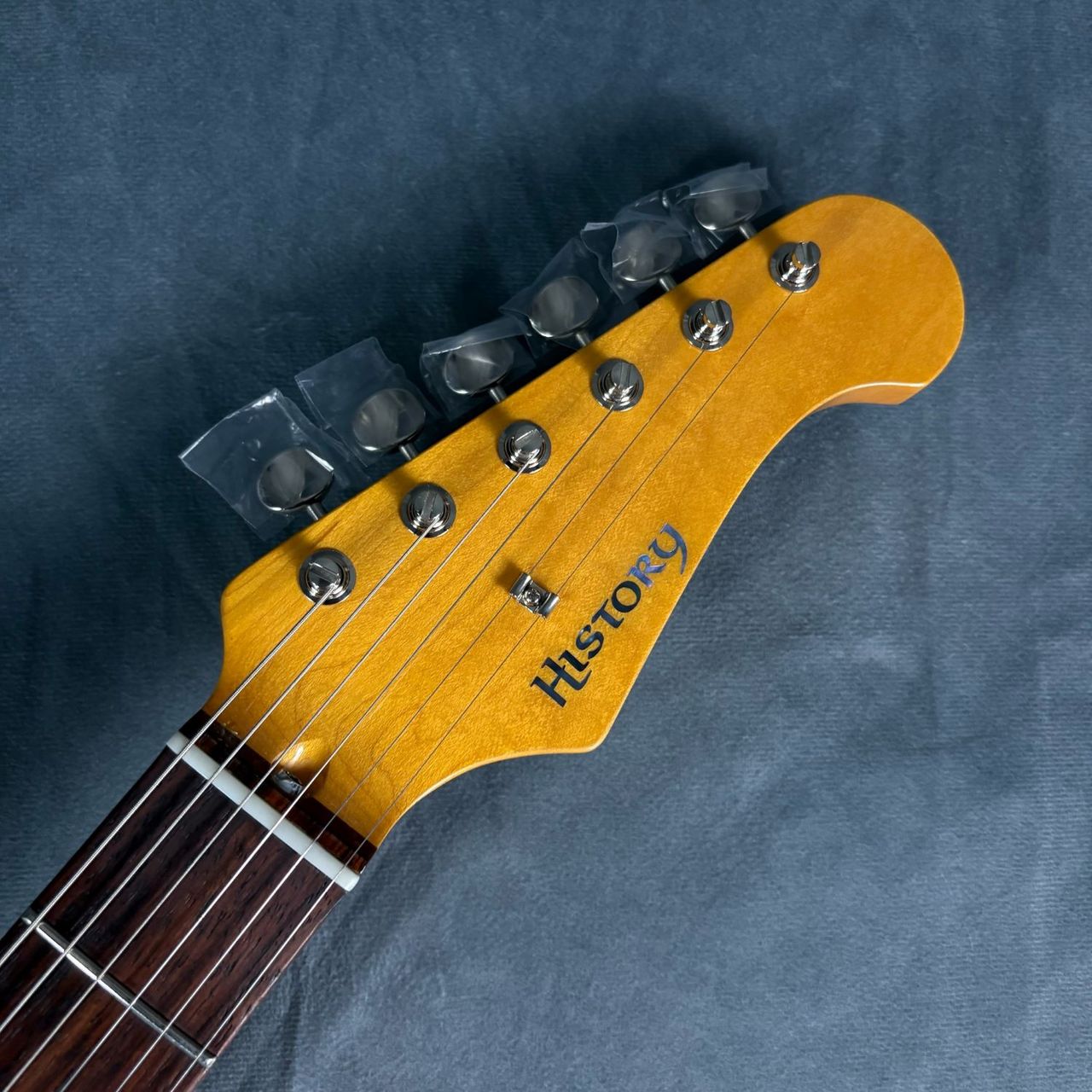 HISTORY HST-Advanced Vintage White エレキギター ストラト