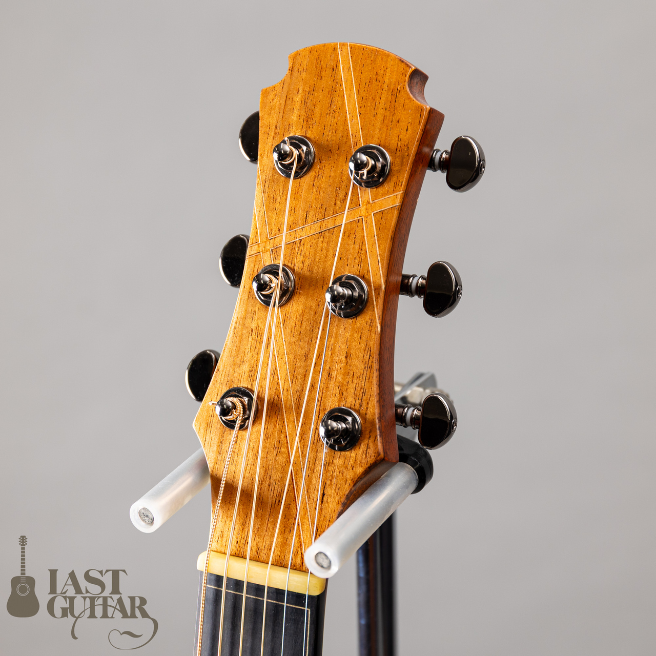 Hozen Guitars Black Label MD Torrefied Sitka Spruce African