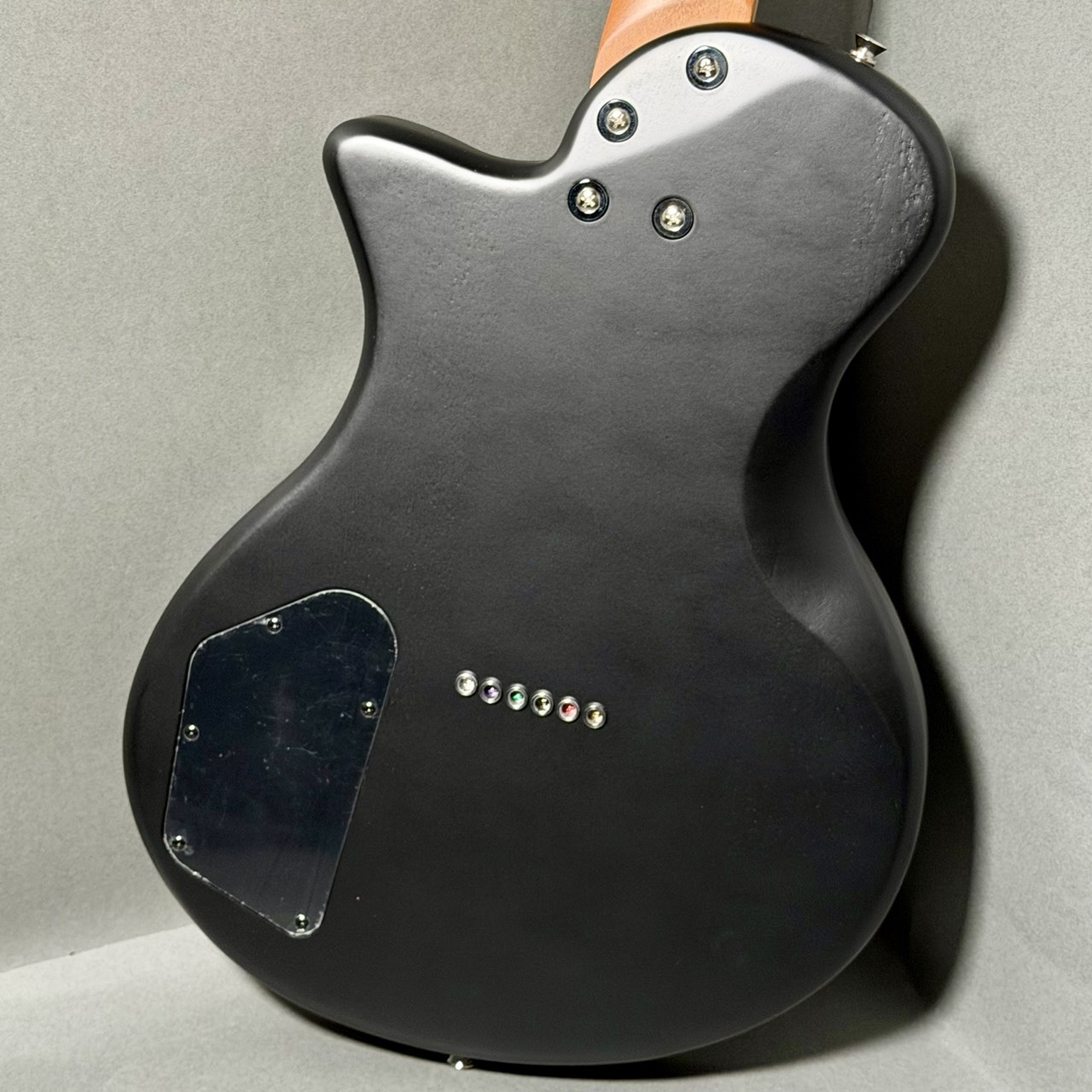 RYOGA HORNET Open Pore Black エレキギター ハムバッカー ベイクド