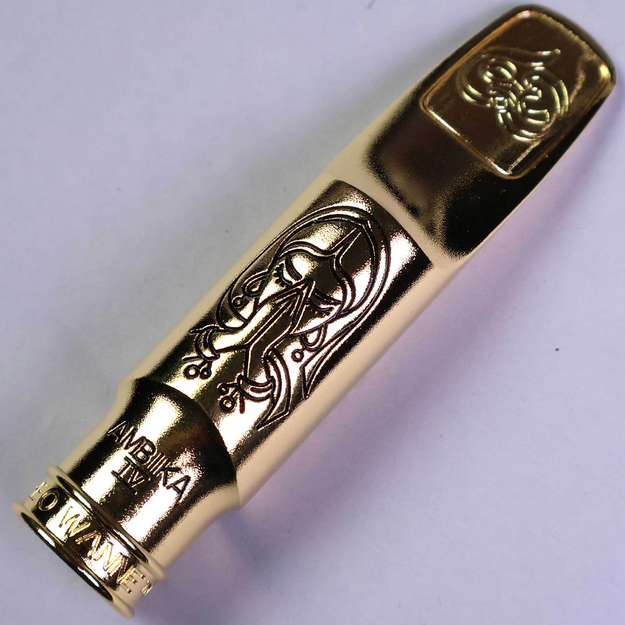 Theo Wanne AMBIKA 4 Tenor Gold 6* メタルマウスピース テナー
