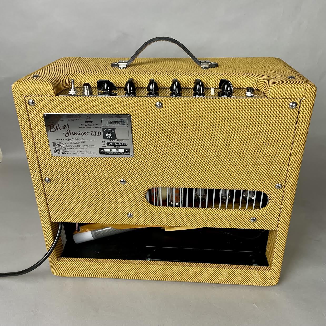 Fender Blues Junior Lacquered Tweed 100V JPN ギターアンプ（新品  