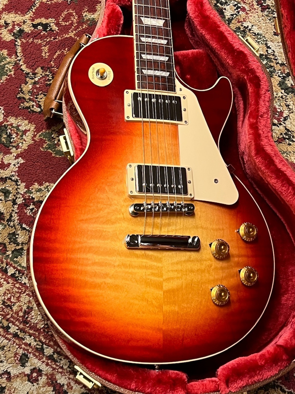 Gibson Les Paul Standard ‘50s［限定品］ Les Paul Standard 50s Figured Top | Gibson Japan