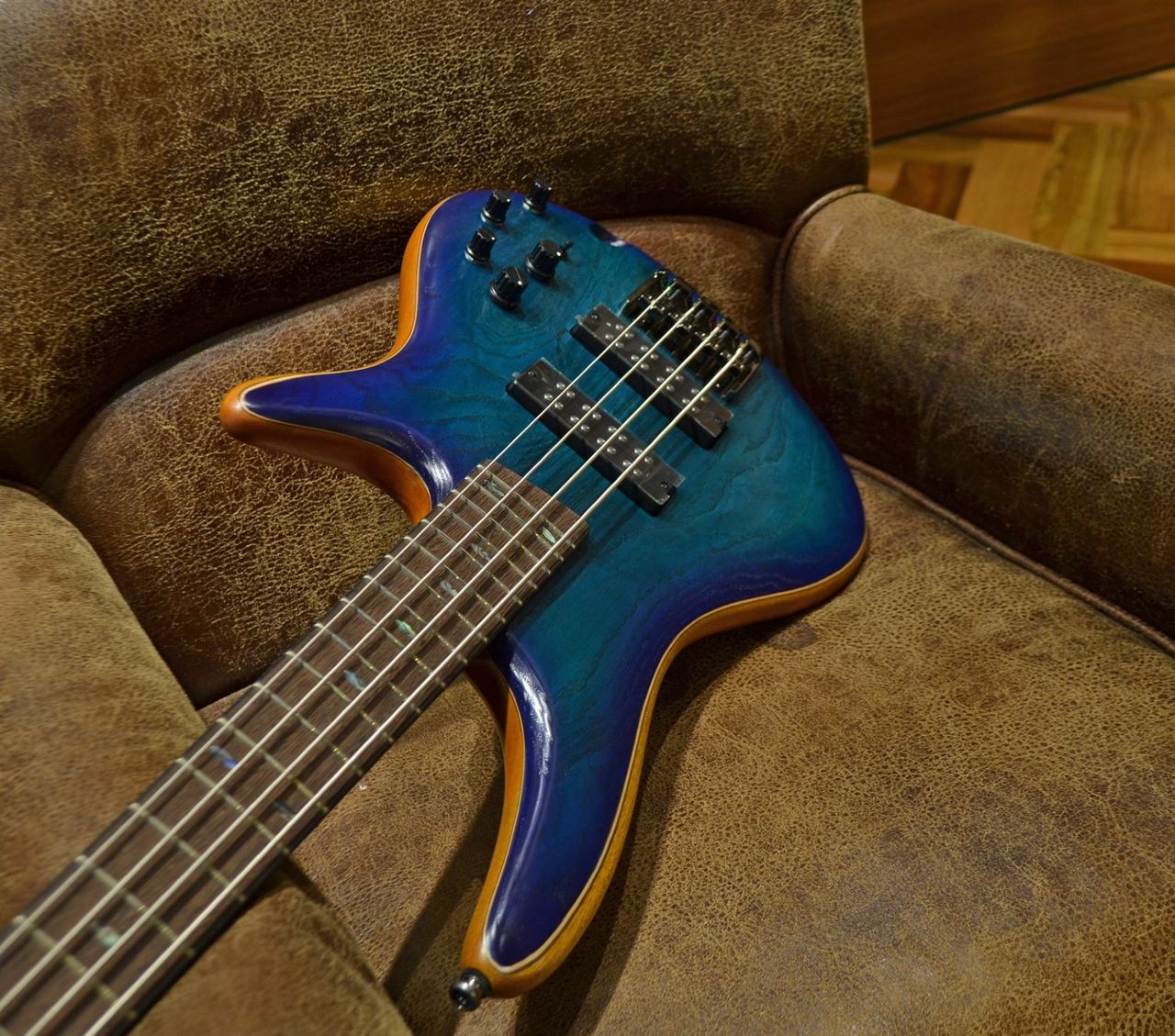 Ibanez SR4AH SPL エレキベース アクティブ／パッシブ切替 24フレット