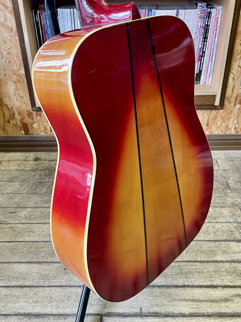 Morales 160（中古）【楽器検索デジマート】