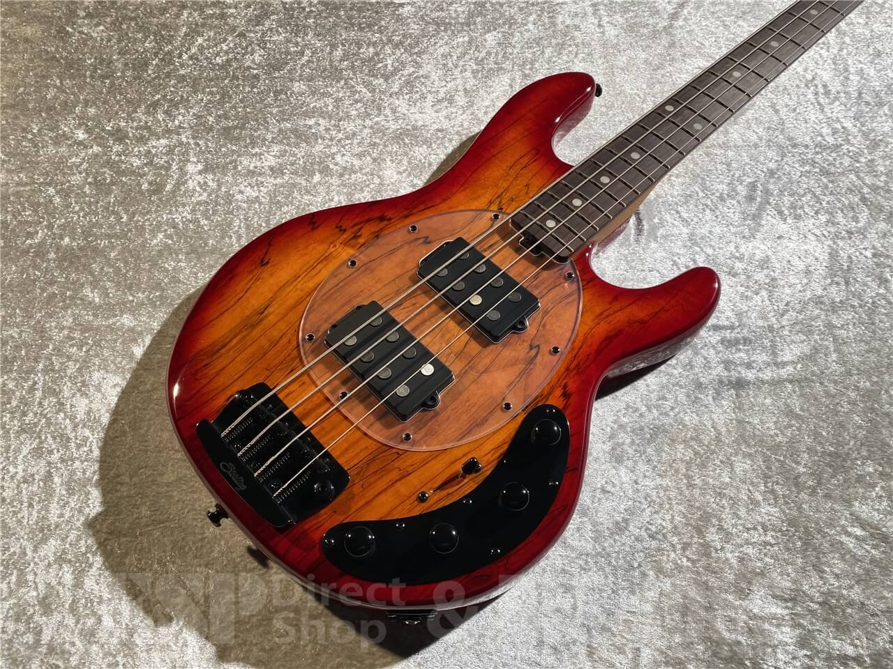 Sterling by MUSIC MAN STINGRAY RAY34 HH Spalted Maple Top (Blood